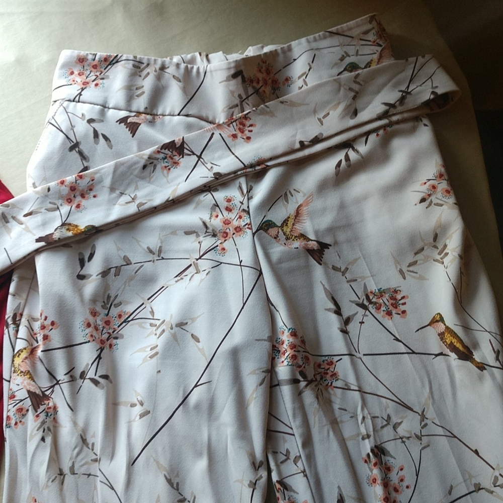 High waisted, long wide leg pants